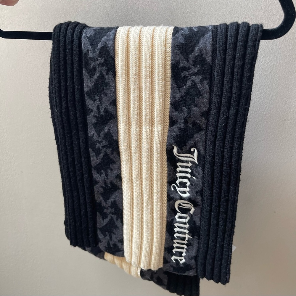 Juicy Couture Black and Cream Knit Scarf